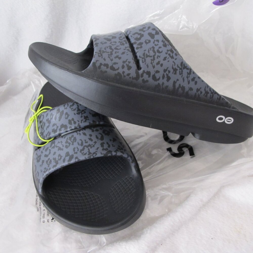 OOFOS Limited Gray Leopard Slides